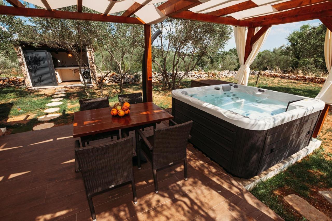 Capesanta Atraktivna Kamena Kucica Villa Lukoran ภายนอก รูปภาพ
