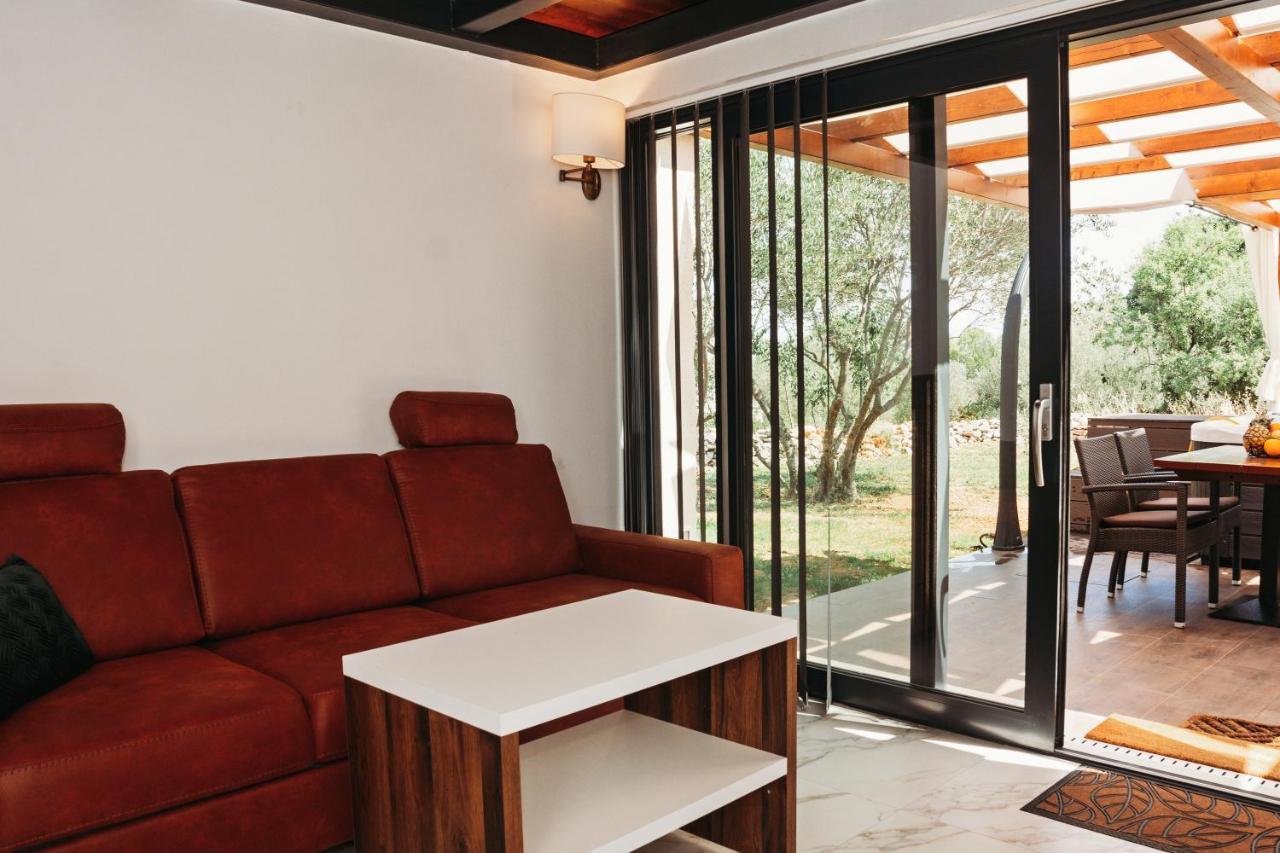 Capesanta Atraktivna Kamena Kucica Villa Lukoran ภายนอก รูปภาพ
